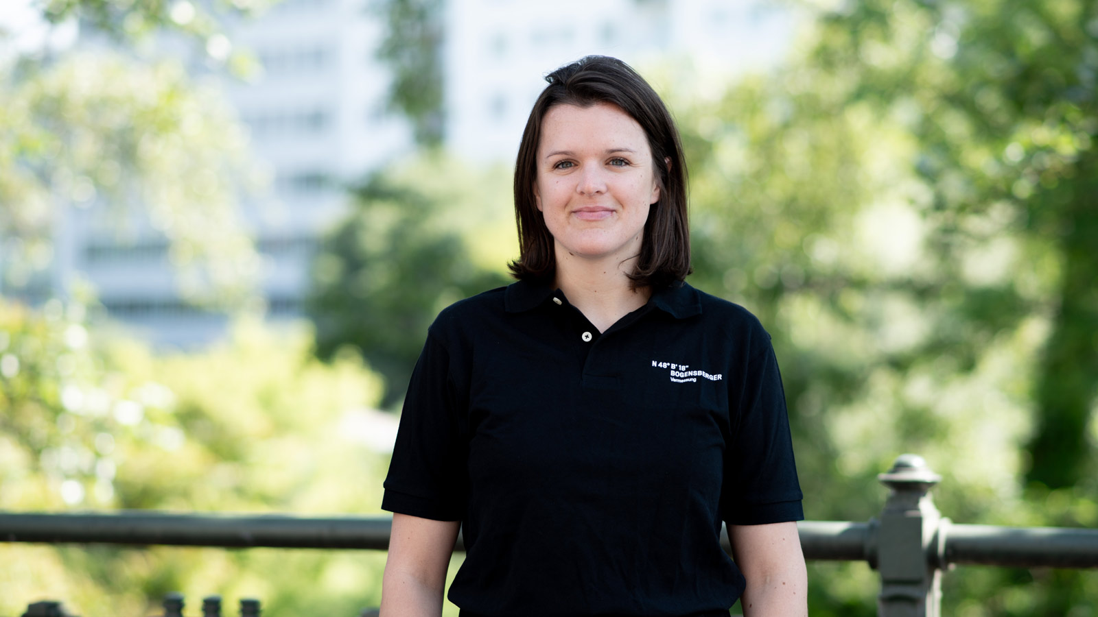 Das Potrait der Leiterin der Gebäudevermessung unseres Online-Service DI Stefanie Salzmann