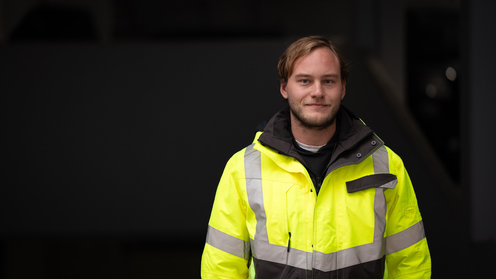 Das Potrait des Leiters von Bauwirtschaft und Infrastruktur Maximillian Sommer BsC