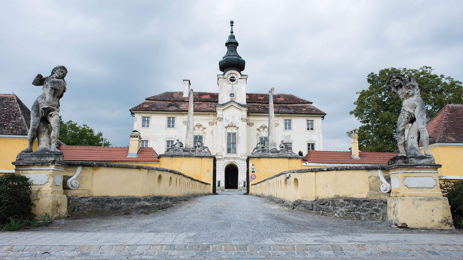 Das Schloss Seibersdorf wurde von Bogensberger Vermessung vermessen.