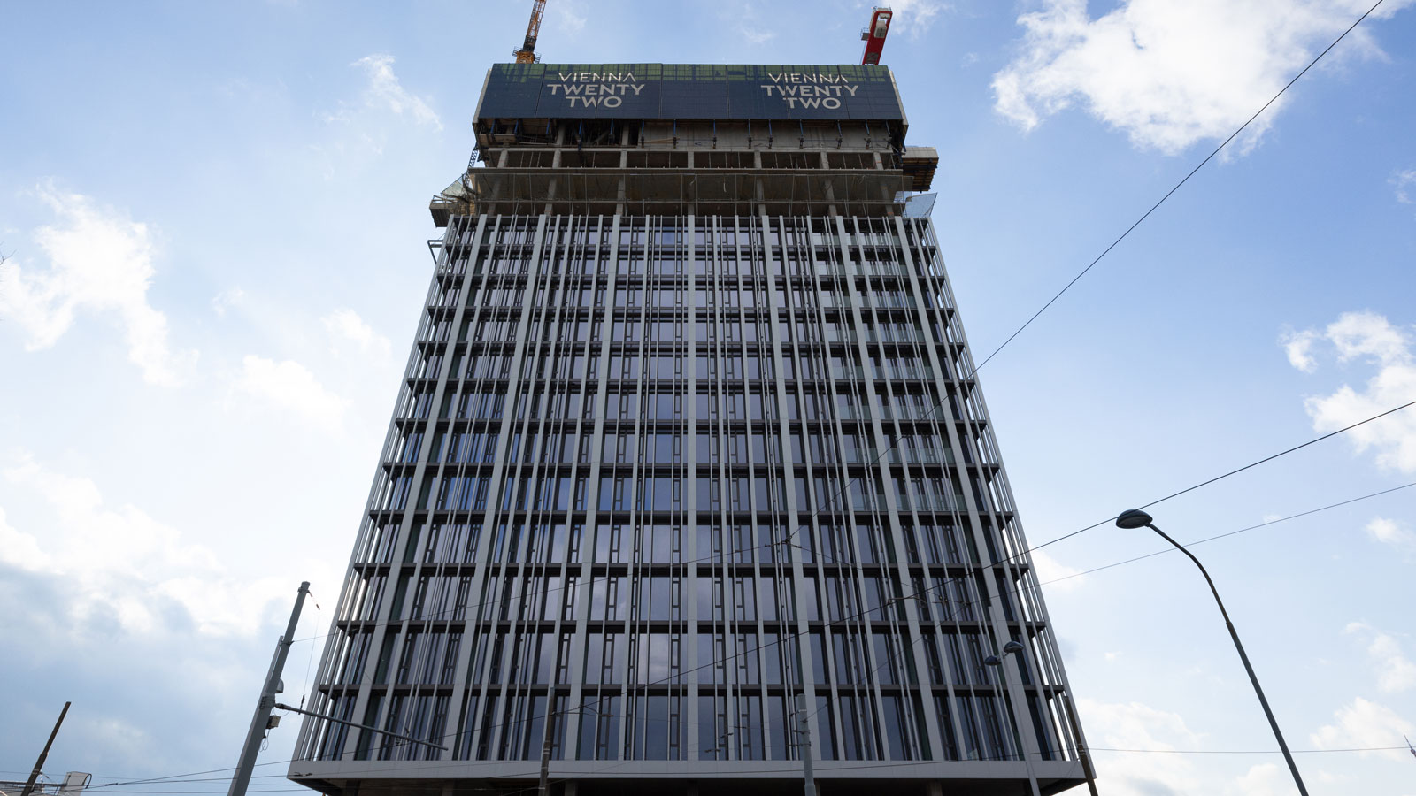 Der Vienna TWENTTWO-Tower in Wien